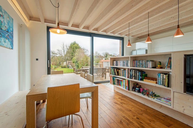 soutgate kitchen table